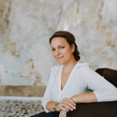 Adela Schicker3